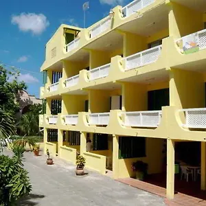Hotel Meridian, Oistins