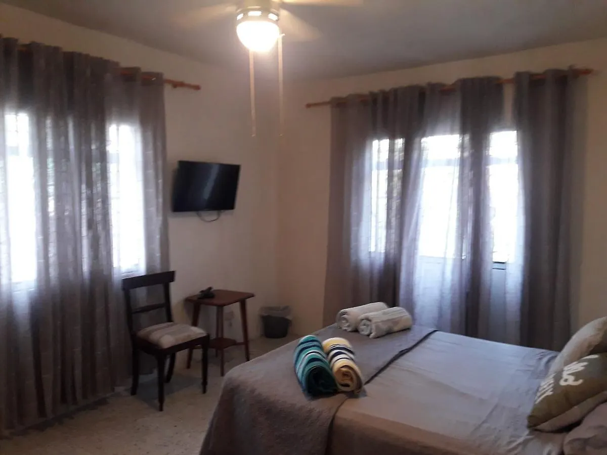 Dover Beach Apartment Oistins