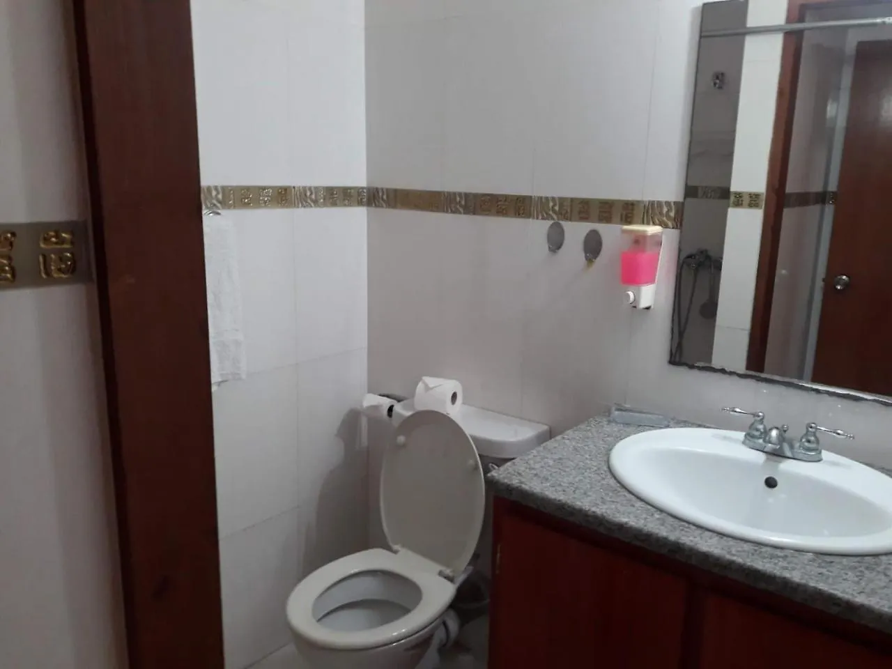 Dover Beach Apartment Oistins