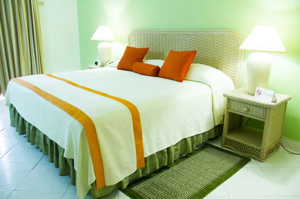 Dover Beach Apartment Oistins