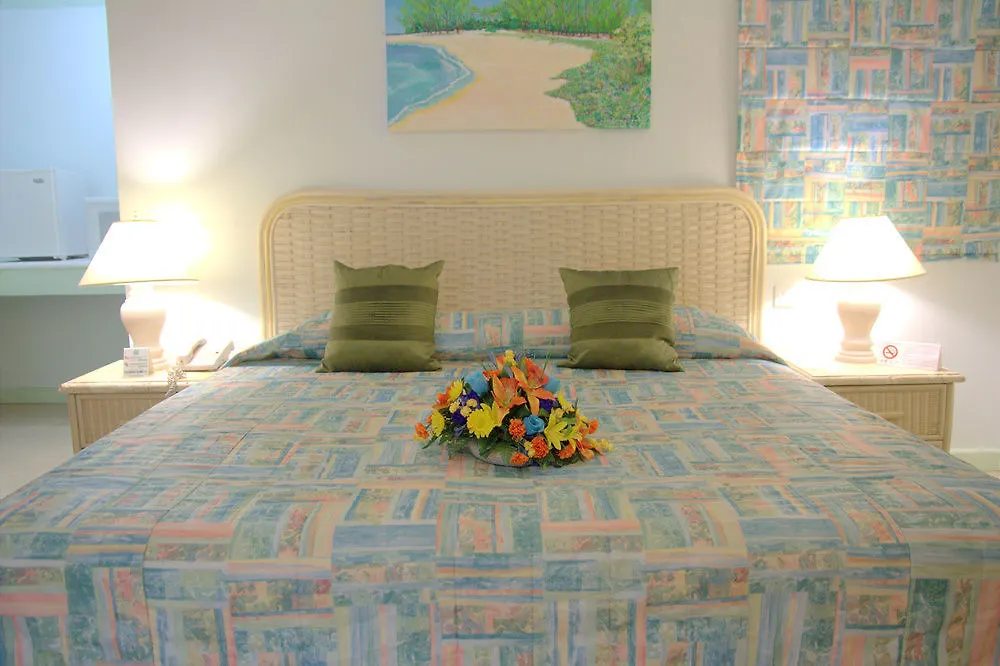 Dover Beach Apartment Oistins