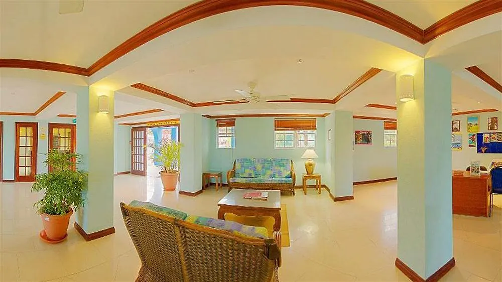 Dover Beach Apartment Oistins 0*,